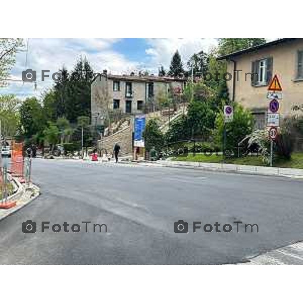 Tiziano Manzoni/LaPresse 265--04- 2024 Bergamo, Italia Cronaca Bergamo nuova viabilità e apertura del parcheggio di via Fara slargo inversione a U via San Lorenzo