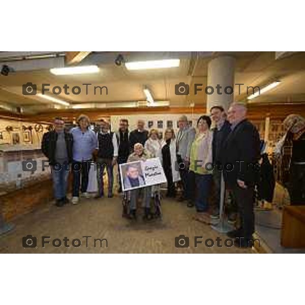 Tiziano Manzoni/LaPresse 27-04- 2024 Bergamo, Italia Cronaca l’Albero degli zoccoli torna a rivivere al Museo del Falegname Tino Sana mostra “Nel segno dell’Albero degli zoccoli. Luoghi, retroscena e aneddoti del capolavoro di Ermanno Olmi”