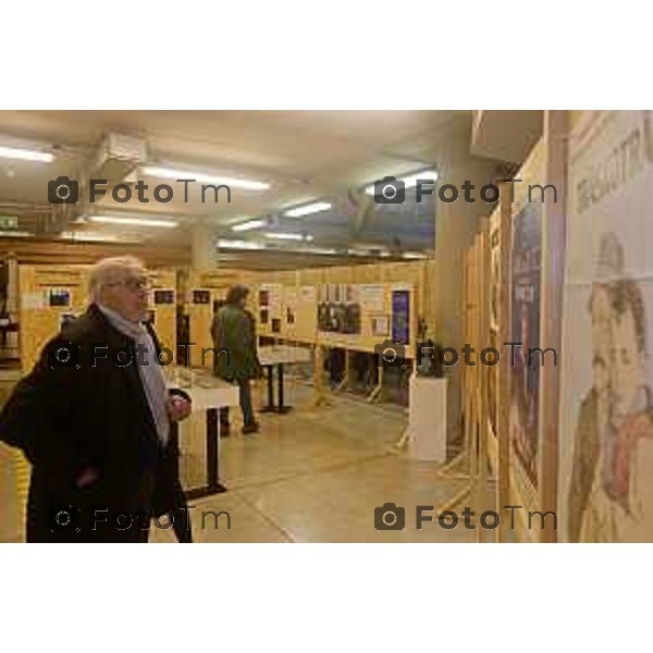 Tiziano Manzoni/LaPresse 27-04- 2024 Bergamo, Italia Cronaca l’Albero degli zoccoli torna a rivivere al Museo del Falegname Tino Sana mostra “Nel segno dell’Albero degli zoccoli. Luoghi, retroscena e aneddoti del capolavoro di Ermanno Olmi”