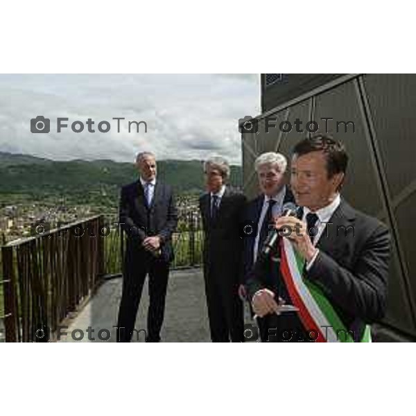 Tiziano Manzoni/LaPresse 4--05- 2024 Bergamo, Italia Cronaca Bergamo inaugurazione parking Fara con contestazione ultima generazione