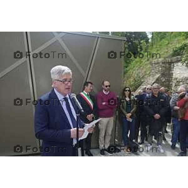 Tiziano Manzoni/LaPresse 4--05- 2024 Bergamo, Italia Cronaca Bergamo inaugurazione parking Fara con contestazione ultima generazione