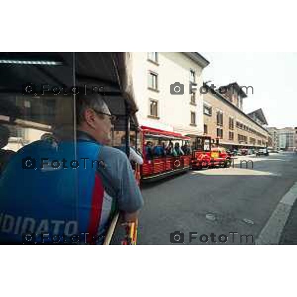 Tiziano Manzoni/LaPresse 11 -5--05- 2024 Bergamo, Italia CronacaBergamo Pezzotta Andrea Forza Italia e giro in trenino