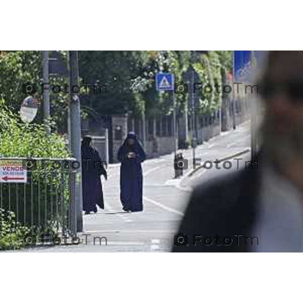 Tiziano Manzoni/LaPresse 18--05- 2024 Bergamo, Italia Cronaca Bergamo donne musulmane burca burka velate muslim donne coperte