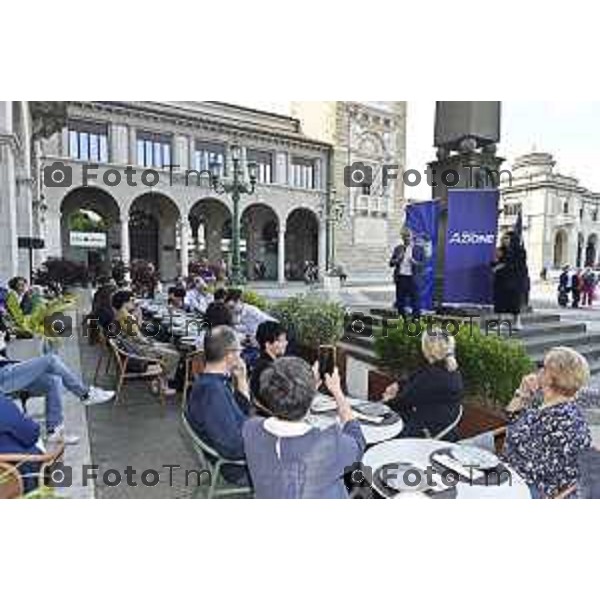 Tiziano Manzoni/LaPresse 18-05- 2024 Bergamo, Italia Cronaca Bergamo Caffè del Colleoni incontro candidati one in lista civica Elena Carnevali l\'On. Matteo Richetti - Azione 2024