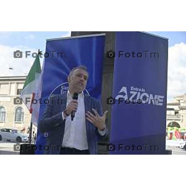 Tiziano Manzoni/LaPresse 18-05- 2024 Bergamo, Italia Cronaca Bergamo Caffè del Colleoni incontro candidati one in lista civica Elena Carnevali l\'On. Matteo Richetti - Azione 2024