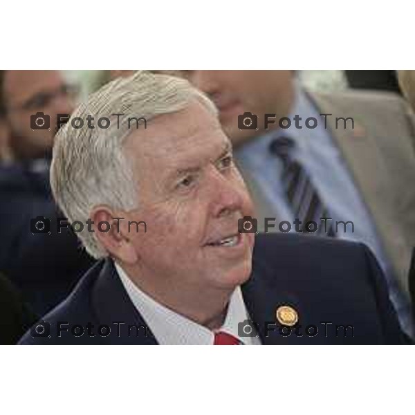 Tiziano Manzoni/LaPresse 5--05- 2024 Bergamo, Italia Cronaca 57° Governatore del Missouri Mr. Mike Parson, appositamente giunto in Italia per esprimere la propria gratitudine per il recente investimento dell’azienda TAB a Liberty, Missouri. Riccardo Ferrari Bogomir Auprih