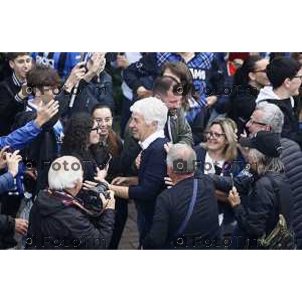 Tiziano Manzoni/LaPresse 23--05- 2024 Bergamo, Italia Cronaca Bergamo La squadra Atalanta arrivo a Bergamo accolta dai tifosi in aeroporto e a Zingonia