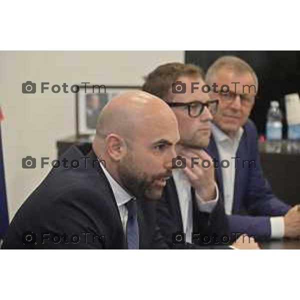 Tiziano Manzoni/LaPresse 23--05- 2024 Bergamo, Italia Cronaca Bergamo Sottosegretario alle infrastrutture e ai trasporti e deputato di Forza Italia, Tullio Ferrante sede di Forza Italia di Bergamo