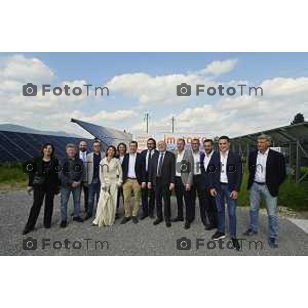 Tiziano Manzoni/LaPresse 28-05- 2024 Bergamo, Italia Cronaca Il ministro dell’Ambiente e della Sicurezza energetica, Gilberto Pichetto Fratin, Comunità Energetica di Torre Boldone Bergamo