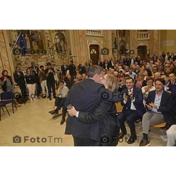 Tiziano Manzoni/LaPresse 30-05- 2024 Bergamo, Italia Cronaca Bergamo Matteo Renzi Auditoriumi San Sisto lista “Stati Uniti d’Europa” e la lista “Bergamo Europea” in corsa per le elezioni del comune di Bergamo, a sostegno della candidata sindaco Elena Carnevali. 2024