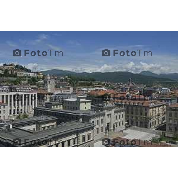 Tiziano Manzoni/LaPresse 1--06- 2024 Bergamo, Italia Cronaca Bergamo vista dall\'alto panoramiche tribunale