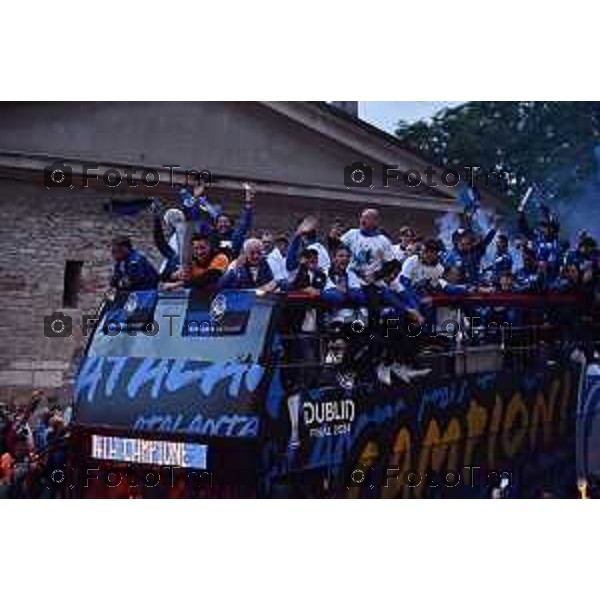 Tiziano Manzoni/LaPresse 31--05- 2024 Bergamo, Italia Cronaca Bergamo Celebrazione Atalanta per coppa UEFA con bus scoperto nelle vie della città