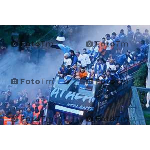 Tiziano Manzoni/LaPresse 31--05- 2024 Bergamo, Italia Cronaca Bergamo Celebrazione Atalanta per coppa UEFA con bus scoperto nelle vie della città