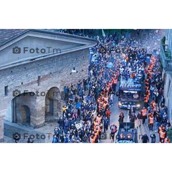 Tiziano Manzoni/LaPresse 31--05- 2024 Bergamo, Italia Cronaca Bergamo Celebrazione Atalanta per coppa UEFA con bus scoperto nelle vie della città