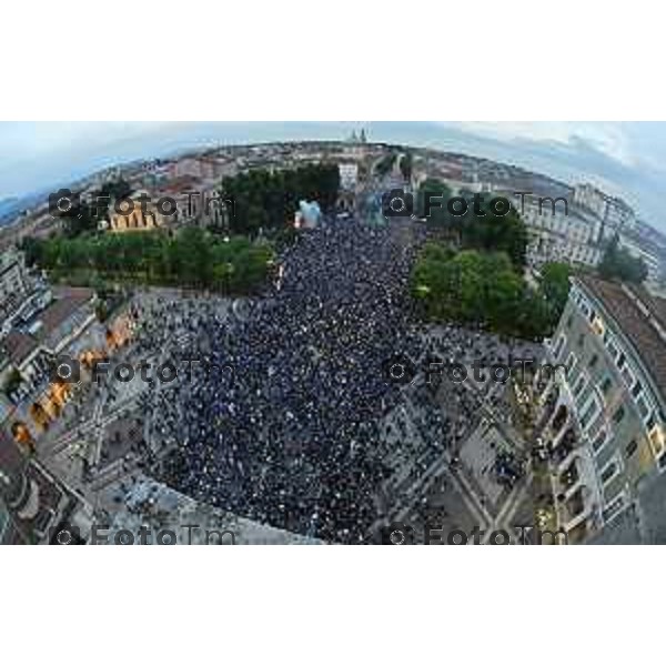 Tiziano Manzoni/LaPresse 31--05- 2024 Bergamo, Italia Cronaca Bergamo Celebrazione Atalanta per coppa UEFA con bus scoperto nelle vie della città