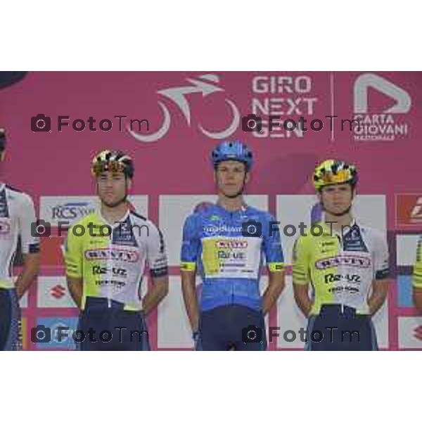 Tiziano Manzoni/LaPresse 13--06- 2024 Bergamo, Italia Cronaca Kilometro Rosso Bergamo al via la quinta tappa del Giro Next Gen 2024 maglia blu detentore gran premio montagna