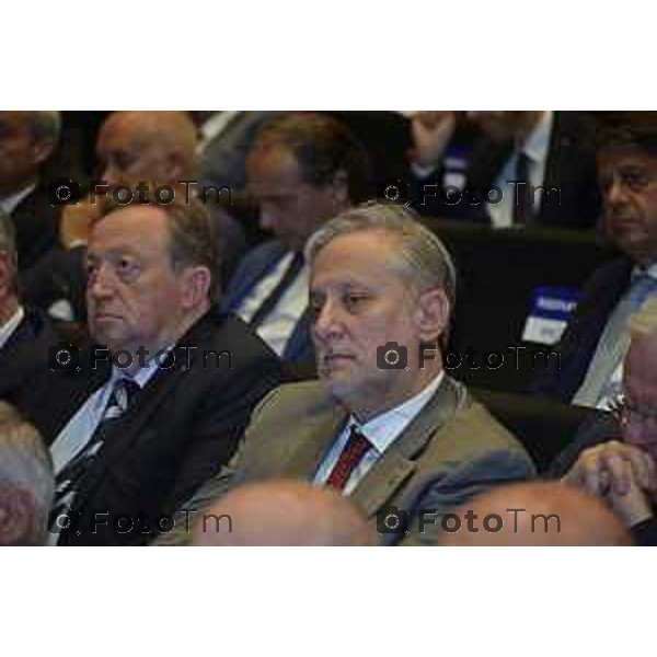 Tiziano Manzoni/LaPresse 134-06- 2024 Bergamo, Italia Cronaca Treviglio Assemblea di Bilancio 2023 della Federazione del Credito Cooperativo lombardo. 2024 Ruggero Redaelli, presidente BCC Carate Brianza.Tiziano Manzoni/LaPresse 134-06- 2024 Bergamo, Italia Cronaca Treviglio Assemblea di Bilancio 2023 della Federazione del Credito Cooperativo lombardo. 2024 cravatta rossa presidente bcc Carate