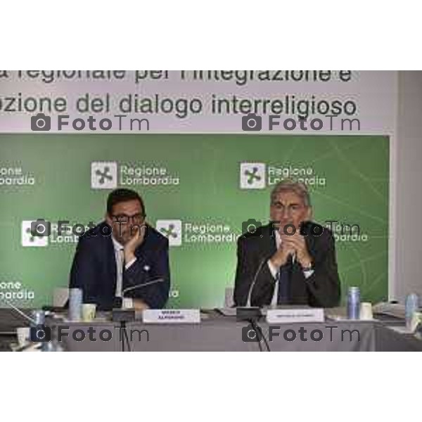 Tiziano Manzoni/LaPresse 21-05- 2024 Bergamo, Italia Cronaca Bergamo Regione Lombardia con Marco Alparone Raffaele Cattaneo, Consulta regionale per l’integrazione e la promozione del dialogo interreligioso