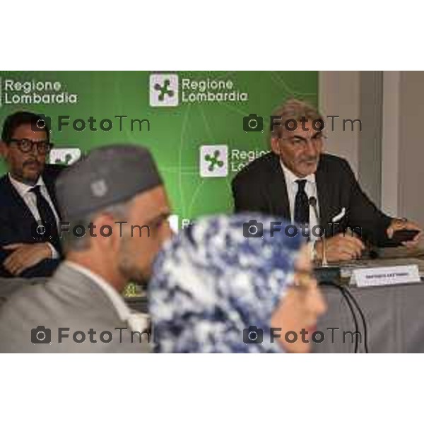 Tiziano Manzoni/LaPresse 21-05- 2024 Bergamo, Italia Cronaca Bergamo Regione Lombardia con Marco Alparone Raffaele Cattaneo, Consulta regionale per l’integrazione e la promozione del dialogo interreligioso