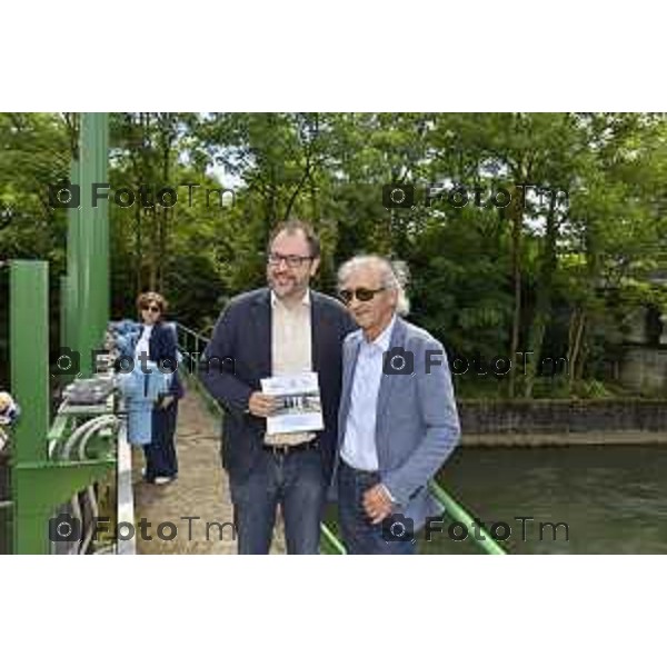 Tiziano Manzoni/LaPresse 26--06- 2024 Bergamo, Italia Cronaca Bagnatica Consorzio di Bonifica inaugurazione opere di salvaguardia del territorio tra l\'Oglio e il Serio Un progetto necessario a contrastare il dissesto idrogeologico per il quale sono stati investiti 1.300.000 euro e che interessa 12 Comuni. assessore regionale al Territorio e Sistemi Verdi Gianluca Comazzi.