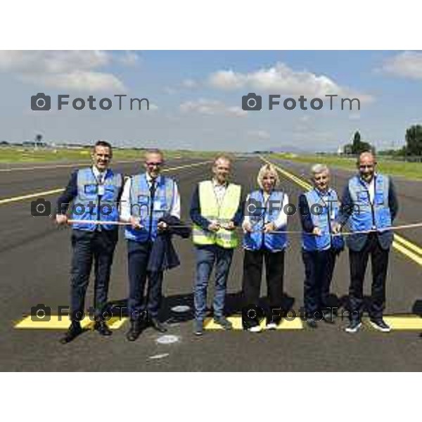 Tiziano Manzoni/LaPresse 27--06- 2024 Bergamo, Italia Cronaca Bergamo cerimonia inaugurale nuova via di rullaggio area nord Aeroporto di Orio Al Serio