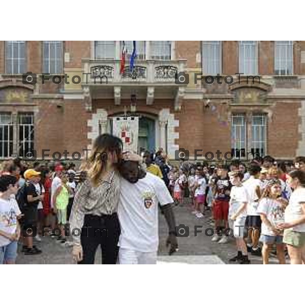 Tiziano Manzoni/LaPresse 1-07- 2024 Bergamo, Italia Cronaca Bergamo Caravaggio ultimo saluto a Fatou Sarr, la bambina annegata all’Acquaneva di Inzago e spirata quattro giorni dopo all’Ospedale Papa Giovanni di Bergamo