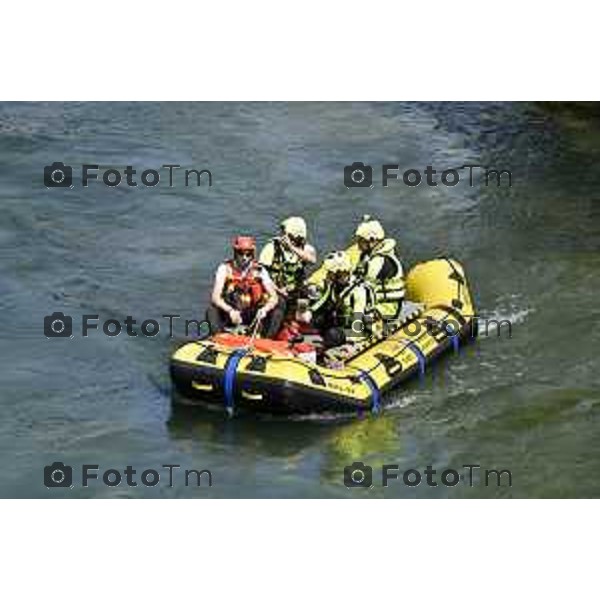 Tiziano Manzoni/LaPresse 6--07- 2024 Bergamo, Italia Cronaca Trezzo d\'Adda santuario Concesa le ricerche di Claudio Togni, inghiottito dal fiume venerdì scorso mentre lavorava alla centrale elettrica Italgen di Vaprio l\'acqua è stata fatta uscire dagli sbarramenti e per ridurne la quantità è stata deviata nei canali; come il naviglio Martesana, che nasce a monte di Concesa, il punto in cui è avvenuto il drammatico incidente