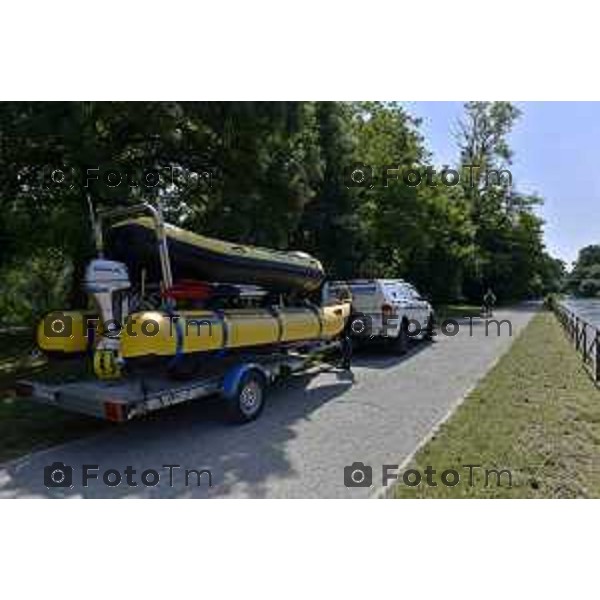 Tiziano Manzoni/LaPresse 6--07- 2024 Bergamo, Italia Cronaca Trezzo d\'Adda santuario Concesa le ricerche di Claudio Togni, inghiottito dal fiume venerdì scorso mentre lavorava alla centrale elettrica Italgen di Vaprio l\'acqua è stata fatta uscire dagli sbarramenti e per ridurne la quantità è stata deviata nei canali; come il naviglio Martesana, che nasce a monte di Concesa, il punto in cui è avvenuto il drammatico incidente