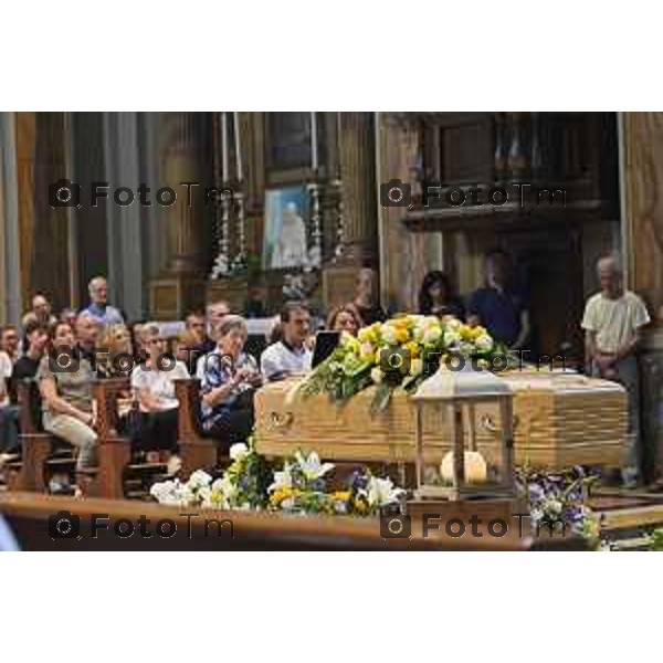 Tiziano Manzoni/LaPresse 20-07-2024 Bergamo, Italia Cronaca Bergamo Paladina funerale di Claudio Togni norto sul lavoro canale enel