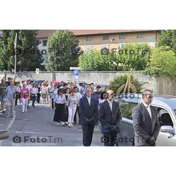 Tiziano Manzoni/LaPresse 20-07-2024 Bergamo, Italia Cronaca Bergamo Paladina funerale di Claudio Togni norto sul lavoro canale enel