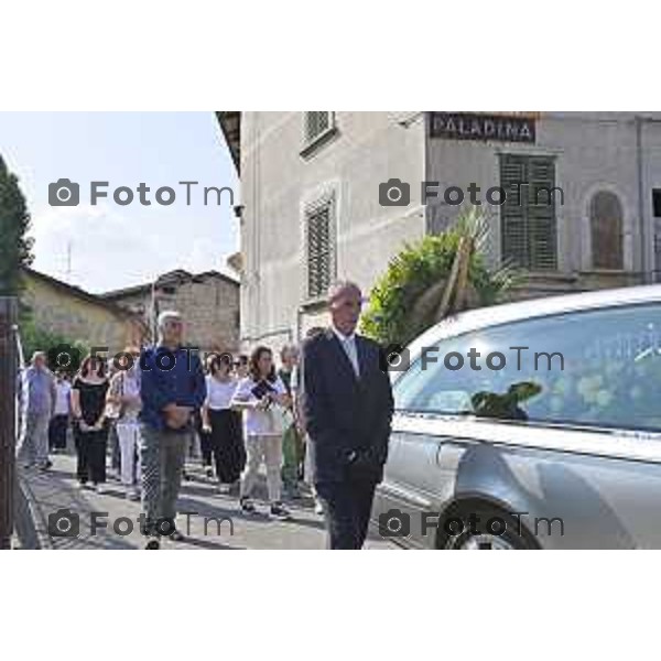 Tiziano Manzoni/LaPresse 20-07-2024 Bergamo, Italia Cronaca Bergamo Paladina funerale di Claudio Togni norto sul lavoro canale enel