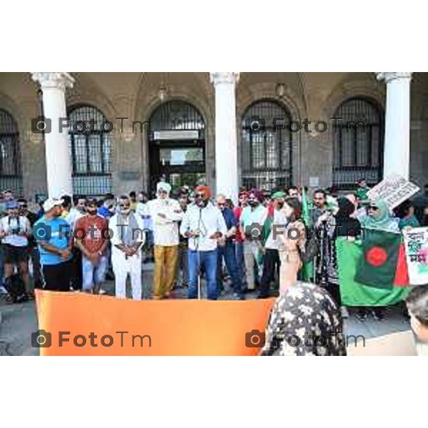 Tiziano Manzoni/LaPresse 20-07-2024 Bergamo, Italia Cronaca BergamoBergamo il presidio della comunità indiana in ricordo di Satnam Singh. CGIL e FLAI-CGIL accolgono l\'invito e saranno in piazza