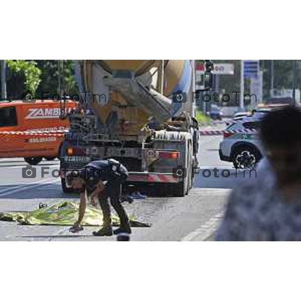 Tiziano Manzoni/LaPresse 22-07- 2024 Bergamo, Italia Cronaca Bergamo incidente mortale grumellina 2024