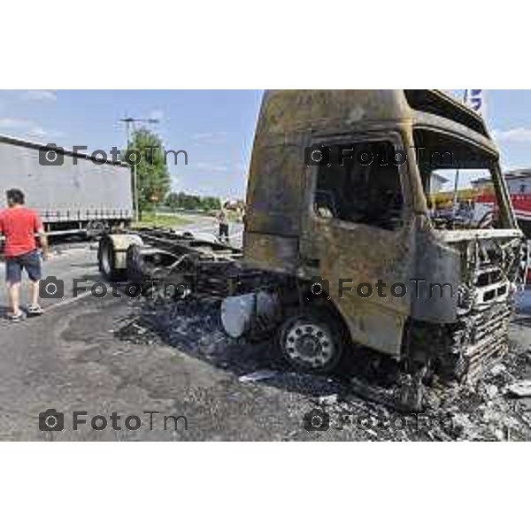 Tiziano Manzoni/LaPresse 2 5--07- 2024 Bergamo, Italia Cronaca Incontro Mornico Al Serio Incidente camion moto