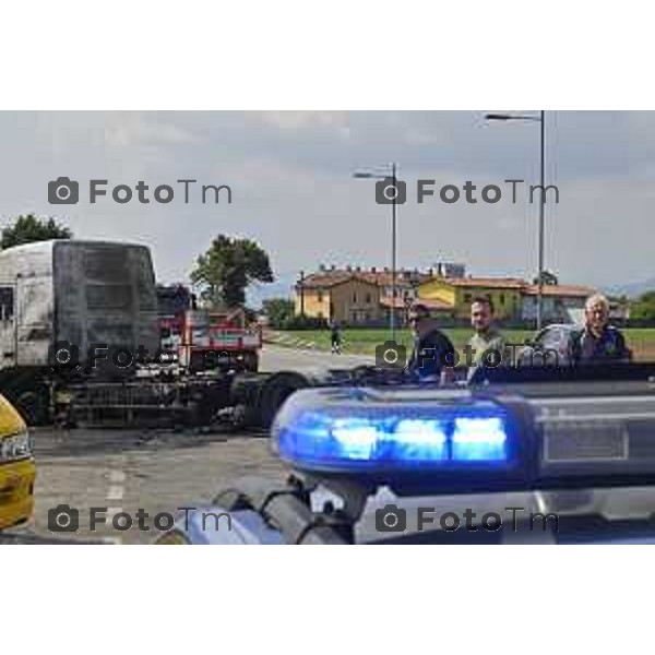 Tiziano Manzoni/LaPresse 2 5--07- 2024 Bergamo, Italia Cronaca Incontro Mornico Al Serio Incidente camion moto