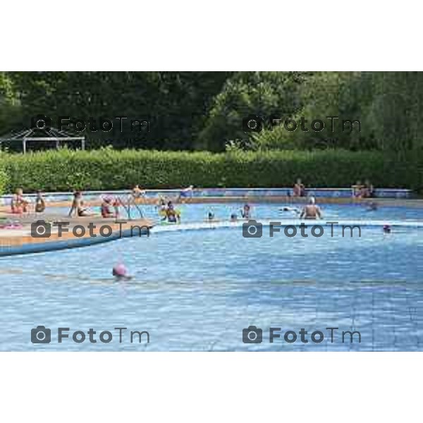 Tiziano Manzoni/LaPresse 26--06- 2024 Bergamo, Italia Cronaca Bergamo Bergamo centro sportivo italcementi piscine e colonnine elettriche .