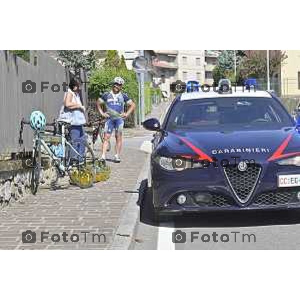 Tiziano Manzoni/LaPresse 8-08- 2024 Bergamo, Italia Cronaca Ennesimo infartuato sulla strada Almenno San Salvatore Salvatore