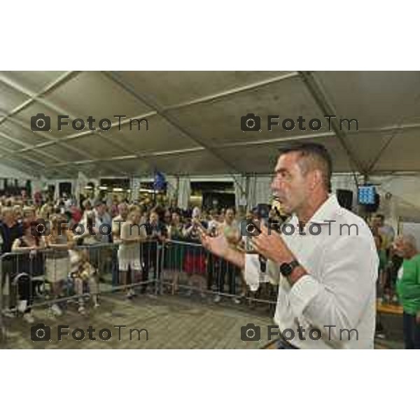 Tiziano Manzoni/LaPresse 10-08- 2024 Bergamo, Italia CronacaPontida Bergamo Generale Roberto Vannacci alla festa della Lega 2024