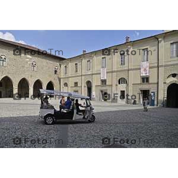 Tiziano Manzoni/LaPresse 14--06- 2024 Bergamo, Italia Cronaca Bergamo Bergamo 14 agosto turisti gente città ferragosto