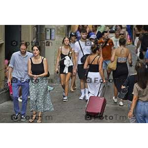 Tiziano Manzoni/LaPresse 14--06- 2024 Bergamo, Italia Cronaca Bergamo Bergamo 14 agosto turisti gente città ferragosto