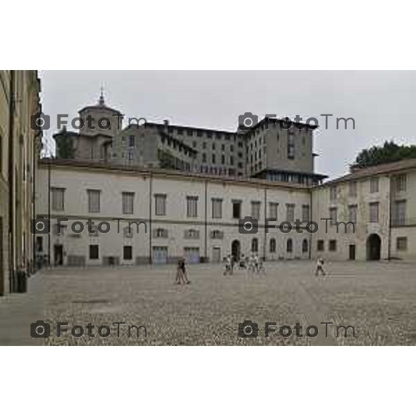 Tiziano Manzoni/LaPresse 14--06- 2024 Bergamo, Italia Cronaca Bergamo Bergamo 14 agosto turisti gente città ferragosto