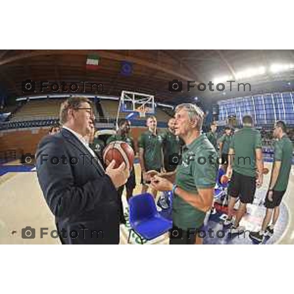 Tiziano Manzoni/LaPresse 20-08- 2024 Bergamo, Italia CronacaTreviglio Brianza Basket palafacchetti presentazione squadra