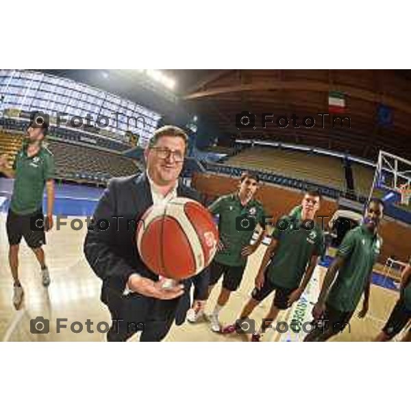 Tiziano Manzoni/LaPresse 20-08- 2024 Bergamo, Italia CronacaTreviglio Brianza Basket palafacchetti presentazione squadra