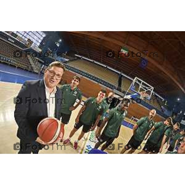 Tiziano Manzoni/LaPresse 20-08- 2024 Bergamo, Italia CronacaTreviglio Brianza Basket palafacchetti presentazione squadra