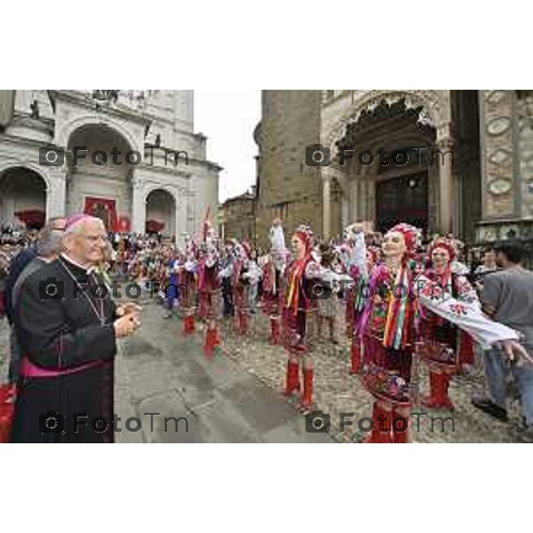 Tiziano Manzoni/LaPresse 26-08- 2024 Bergamo, Italia Cronacamessa vescovo e benedizione gruppi flocloristici per Sant\'Alessandro Patrono beschi