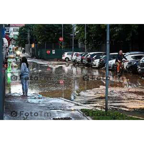 Tiziano Manzoni/LaPresse 9-09- 2024 Bergamo, Italia Cronaca zona palazzetto colpita dal maltempo e straripamento del torrente morla