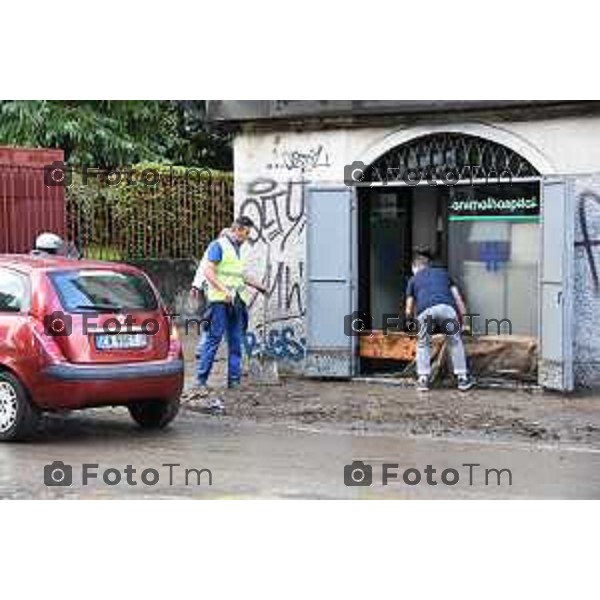 Tiziano Manzoni/LaPresse 9-09- 2024 Bergamo, Italia Cronaca zona palazzetto colpita dal maltempo e straripamento del torrente morla