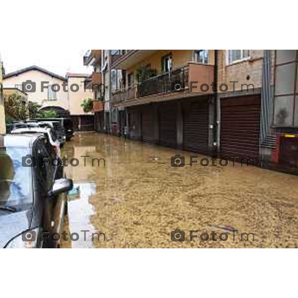 Tiziano Manzoni/LaPresse 9-09- 2024 Bergamo, Italia Cronaca zona palazzetto colpita dal maltempo e straripamento del torrente morla