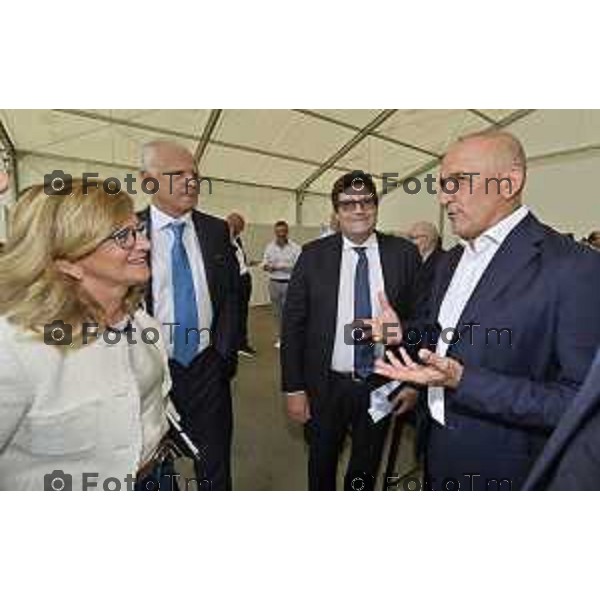 Tiziano Manzoni/LaPresse 11-09- 2024 Bergamo, Italia CronacaDalmine inaugura collegamento termovalorizzatore Rea e il sistema del teleriscaldamento A2A di Bergamo Marco Sperandio, Presidente di Rea Dalmine, e Renato Mazzoncini, Amministratore delegato di A2A. Interverranno l’assessore regionale all’Ambiente e al Clima Giorgio Maione, la sindaca di Bergamo Elena Carnevali, il sindaco di Dalmine Francesco Bramani e il consigliere delegato della Provincia di Bergamo Gianfranco Masper