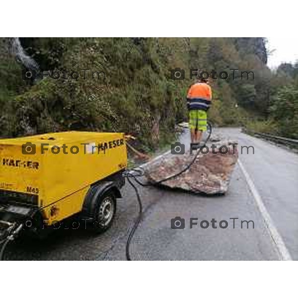 Tiziano Manzoni/LaPresse 12-09 2024 Bergamo, Italia Cronaca Frana Orridi di Taleggio, sulla strada provinciale che da San Giovanni Bianco porta a Sottochiesa